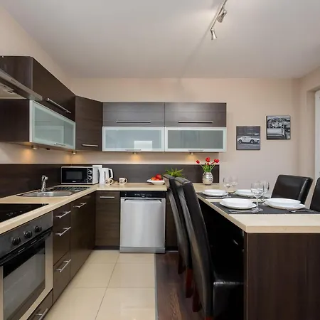 Апартаменты Cozy Bukowinska Near Metro By Renters Варшава